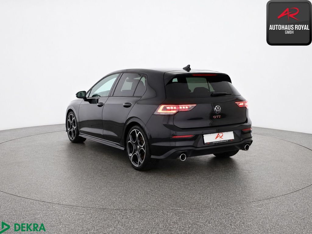 Volkswagen Golf 2025 г. Чёрный, пробег 9486 км