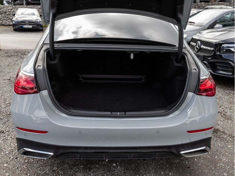 Mercedes-Benz E 220 2025 г. Серый, пробег 9406 км