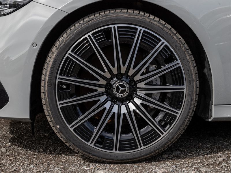 Mercedes-Benz E 220 2025 г. Серый, пробег 9406 км
