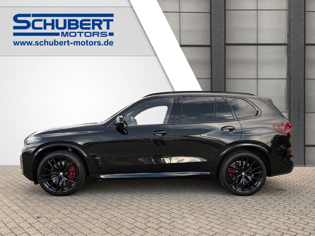 BMW X5 M60 2024 г. Чёрный, пробег 53757 км