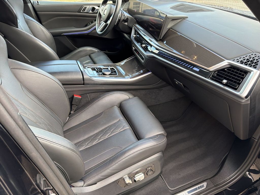 BMW X5 2024 г. Чёрный, пробег 53757 км