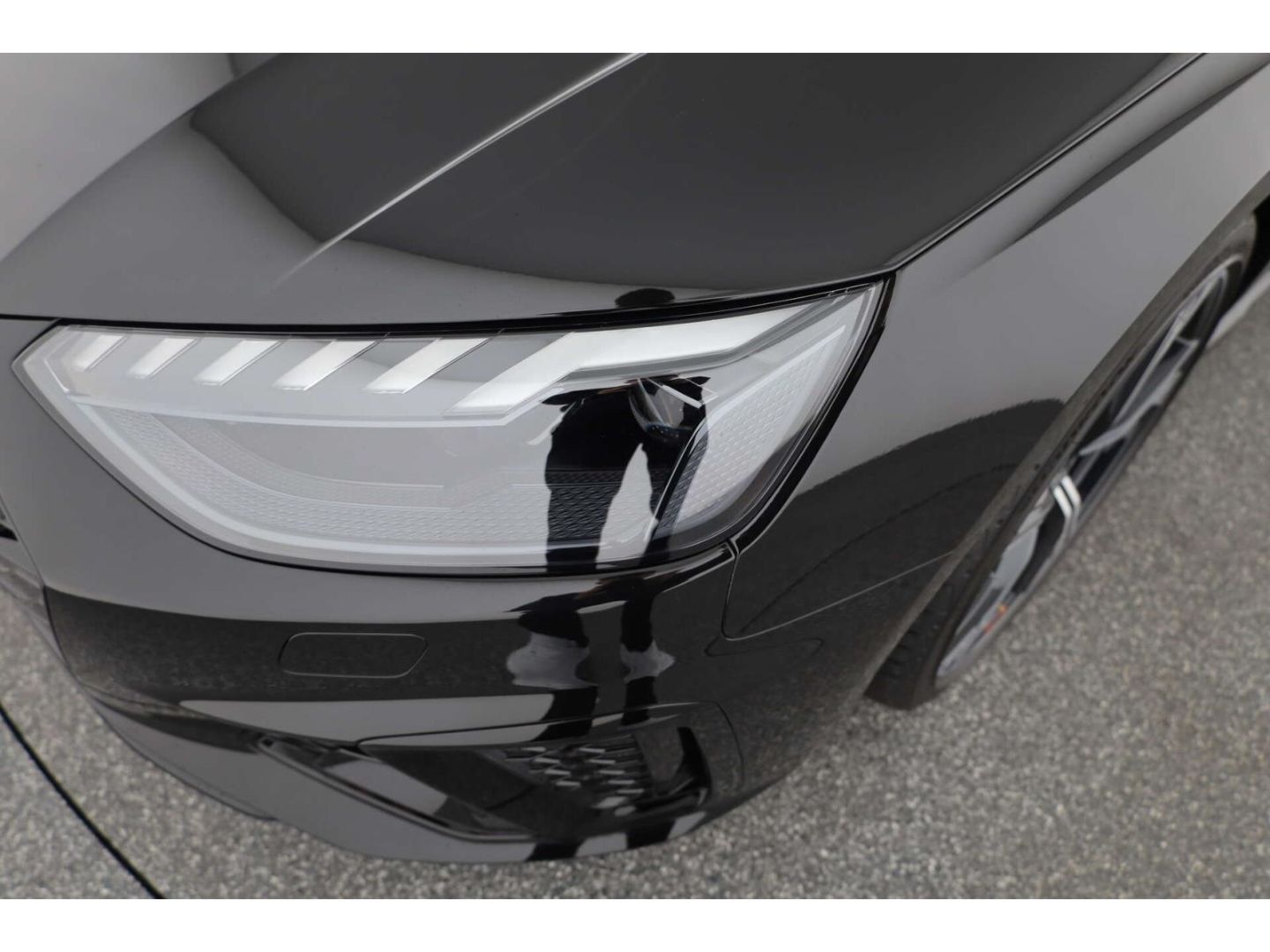 Audi A4 2025 г. Чёрный, пробег 11827 км
