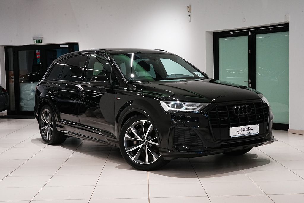 Audi Q7 2023 г. Чёрный, пробег 44000 км