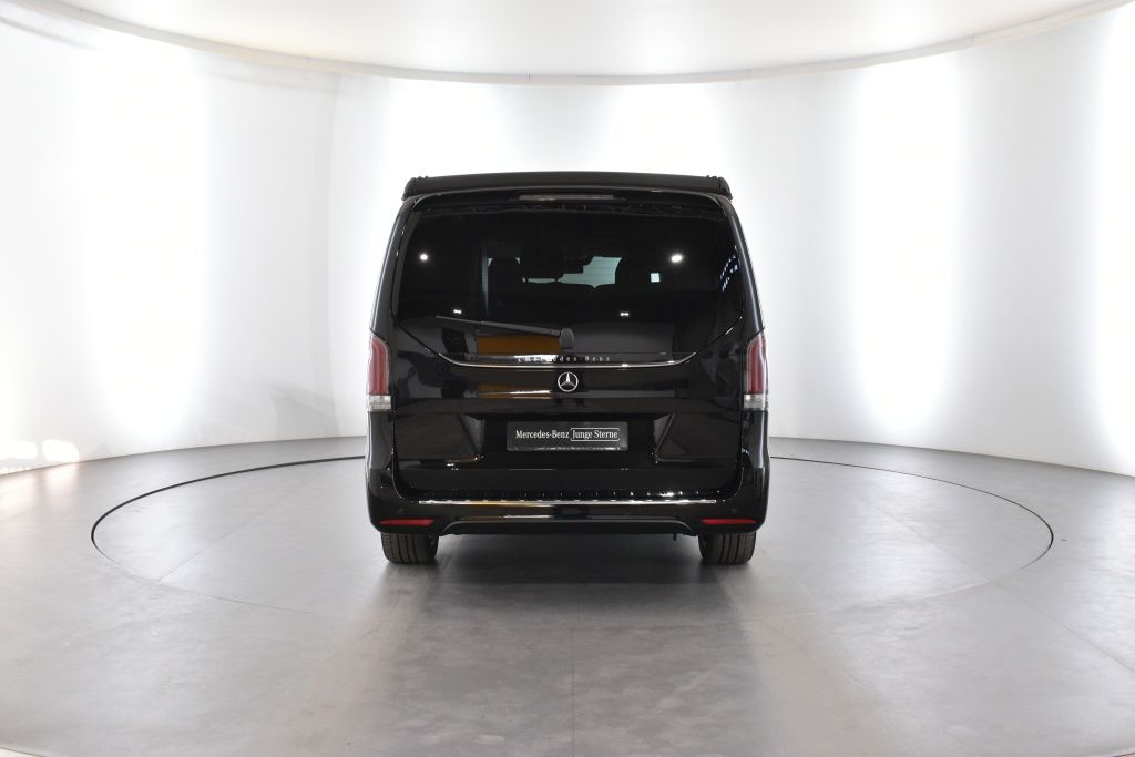 Mercedes-Benz V 300 2024 г. Чёрный, пробег 30506 км