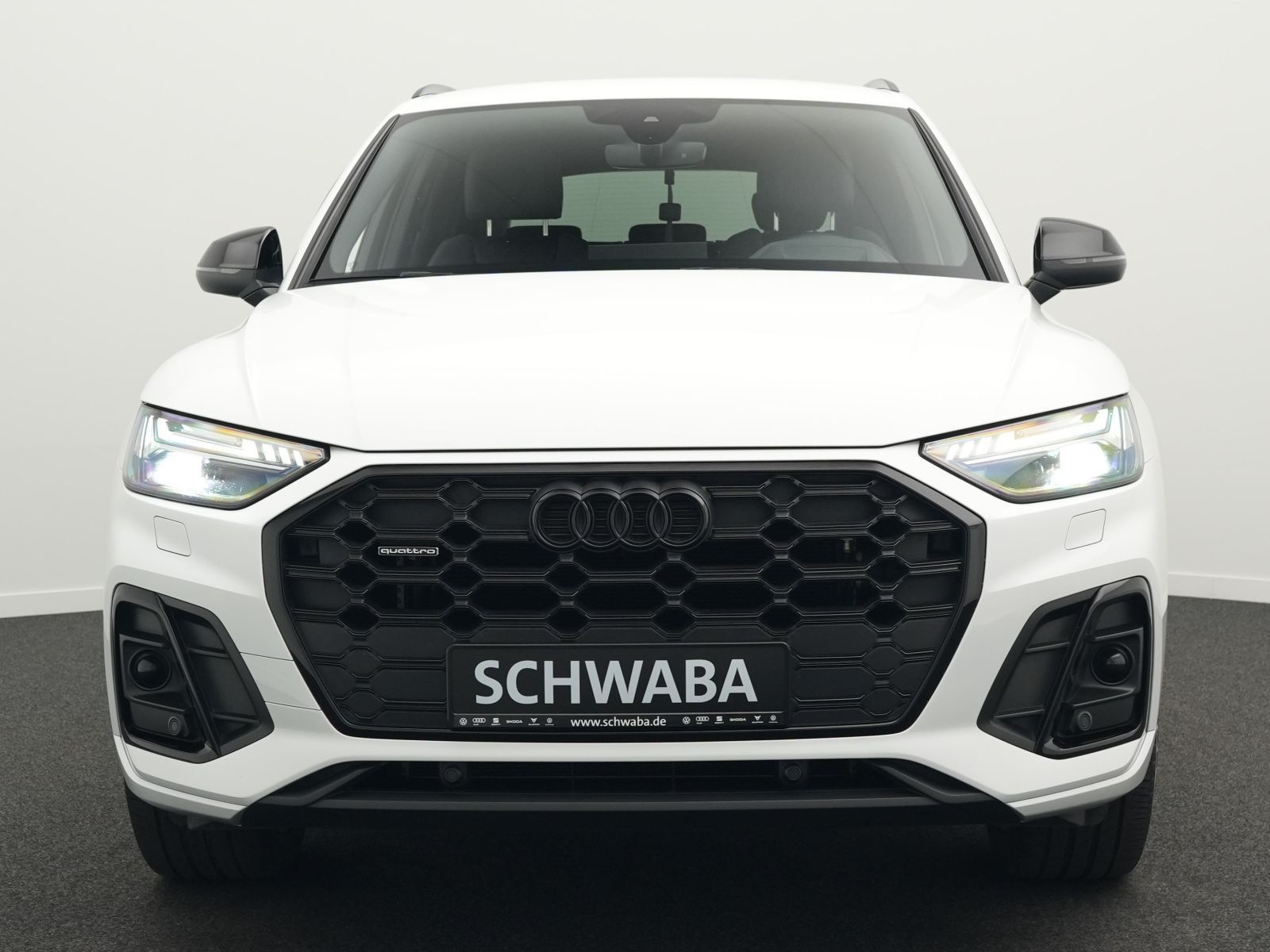 Audi Q5 2023 г. Белый, пробег 58800 км
