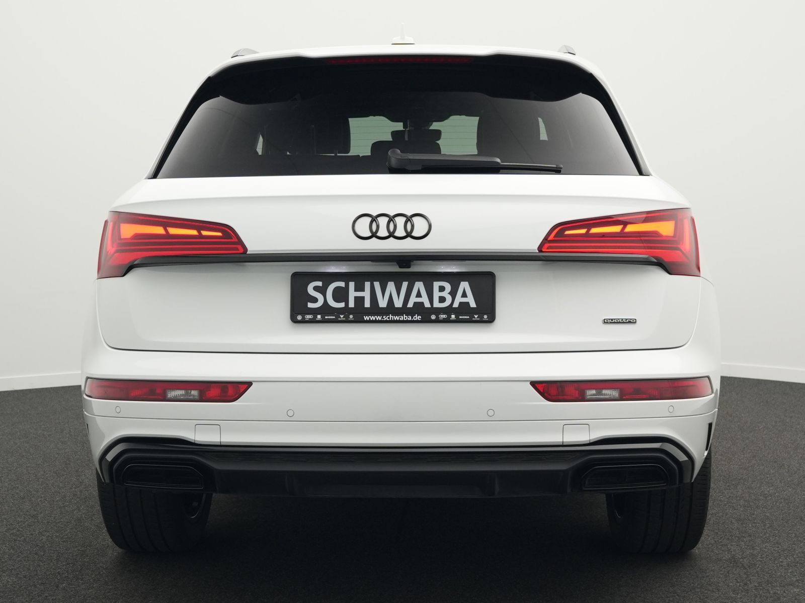 Audi Q5 2023 г. Белый, пробег 58800 км
