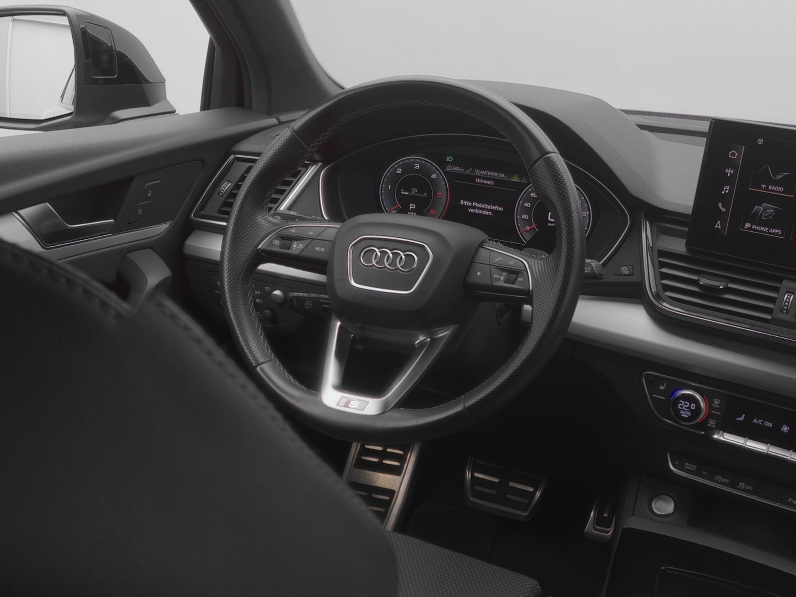 Audi Q5 2023 г. Белый, пробег 58800 км