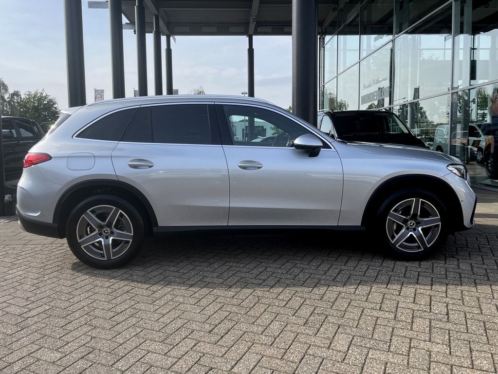 Mercedes-Benz GLC 200 2025 г. Серебристый, пробег 8045 км