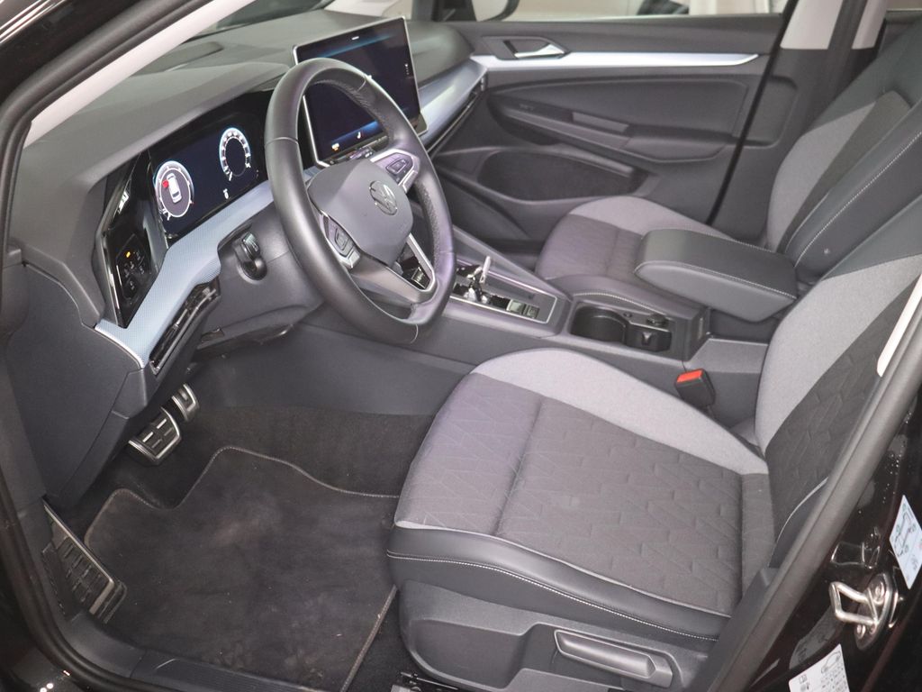 Volkswagen Golf 2025 г. Чёрный, пробег 25904 км
