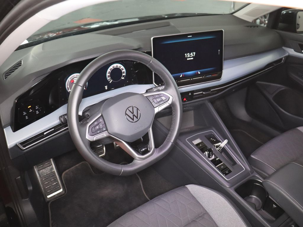 Volkswagen Golf 2025 г. Чёрный, пробег 25904 км