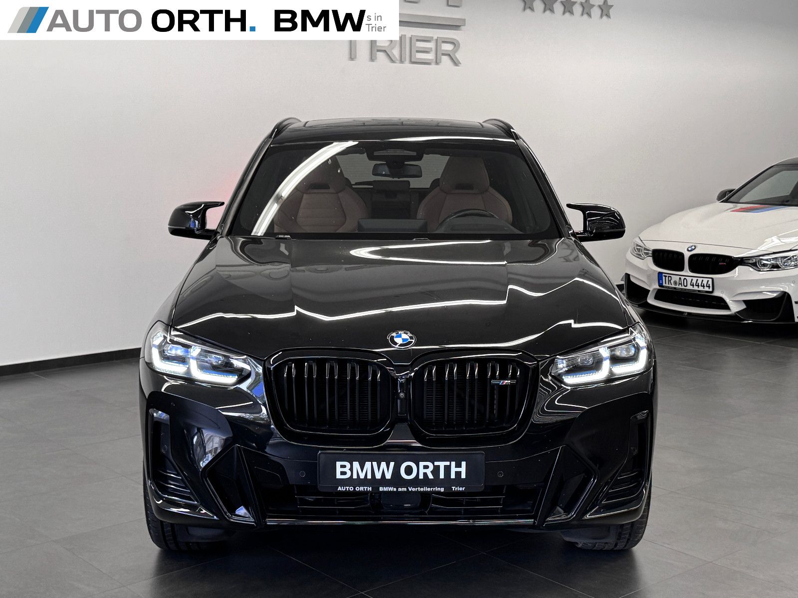 BMW X3 M40 2023 г. Чёрный, пробег 33900 км