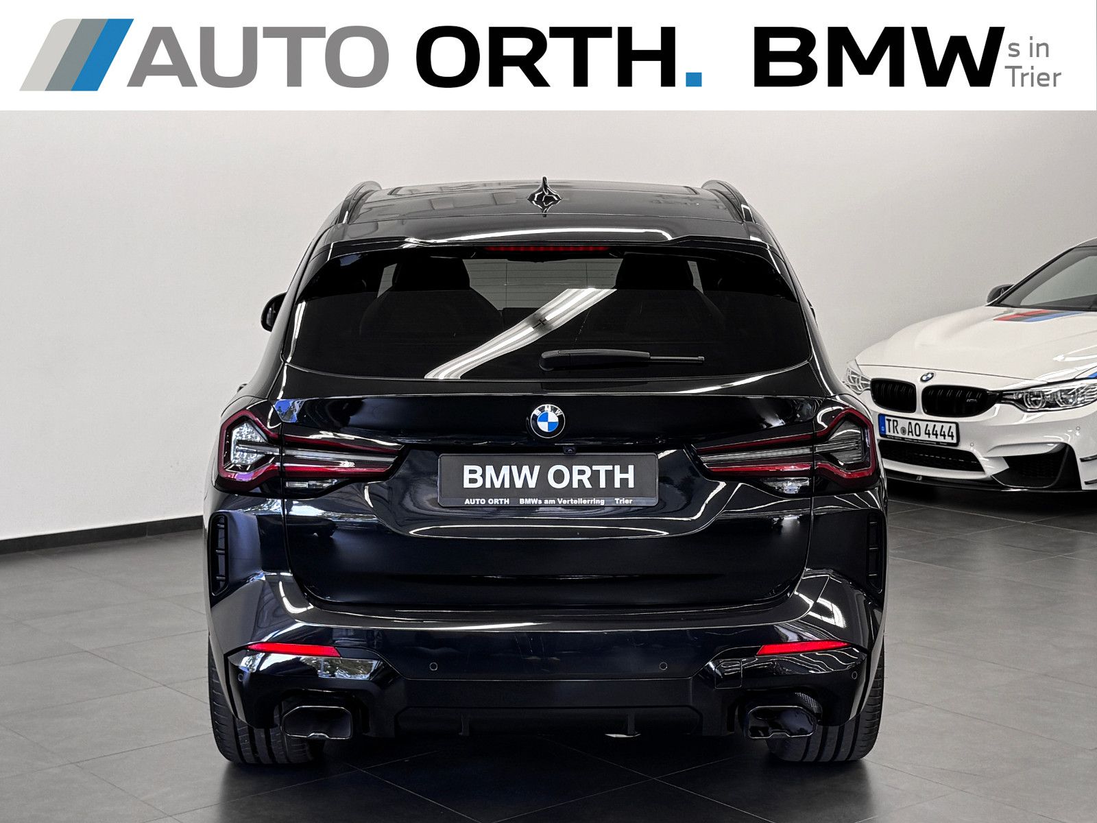 BMW X3 M40 2023 г. Чёрный, пробег 33900 км