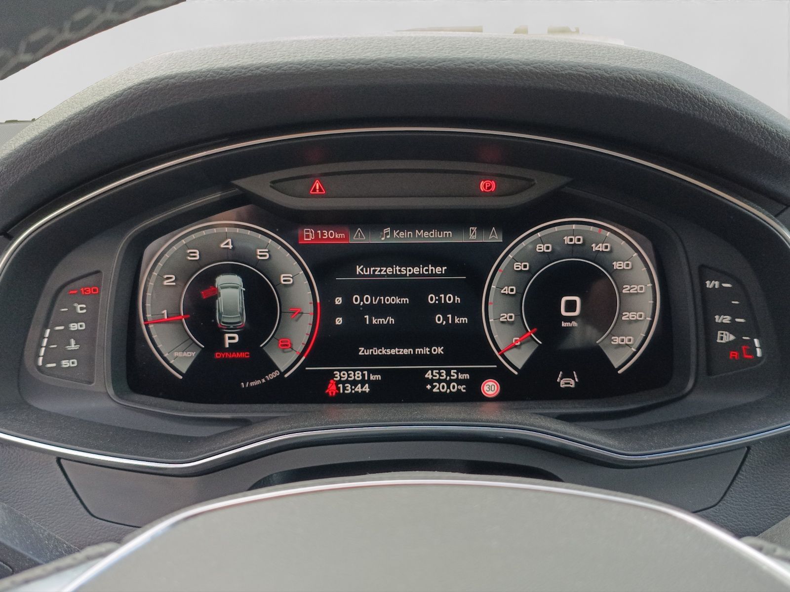 Audi A6 2023 г. Чёрный, пробег 39380 км