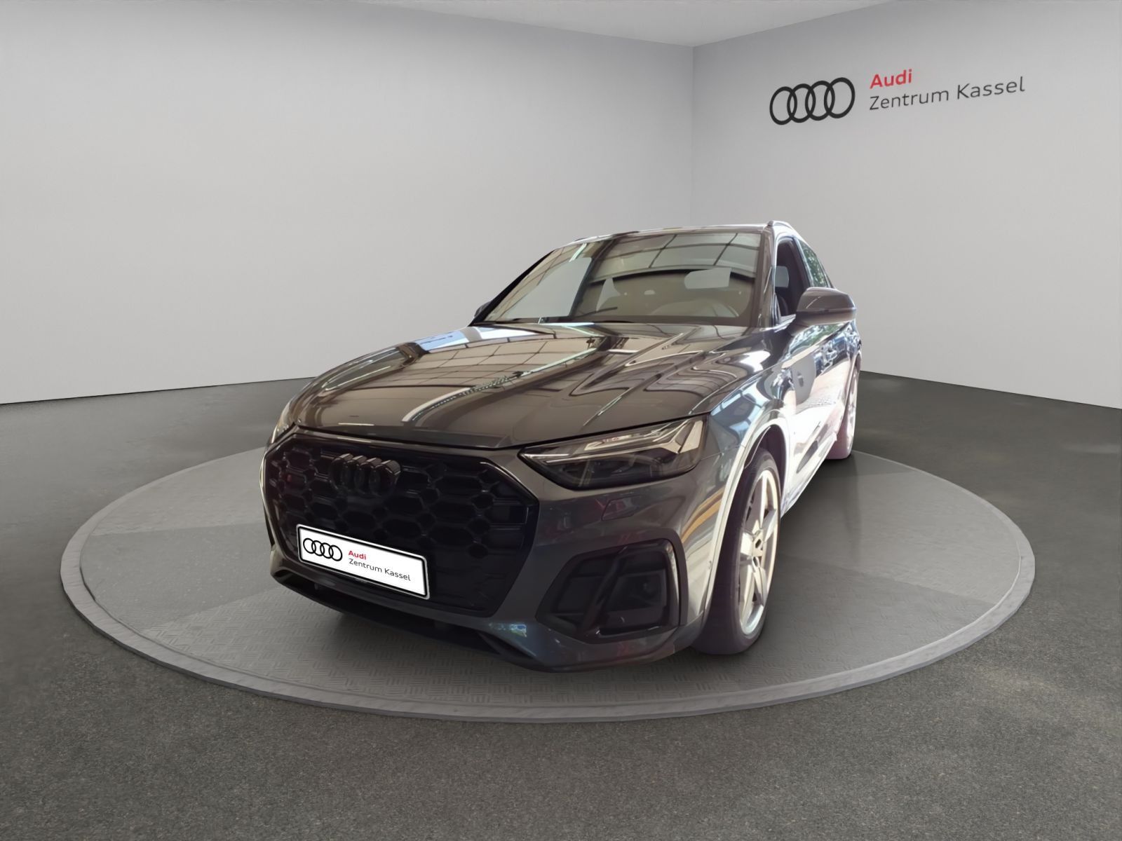 Audi SQ5 2022 г. Серый, пробег 51735 км