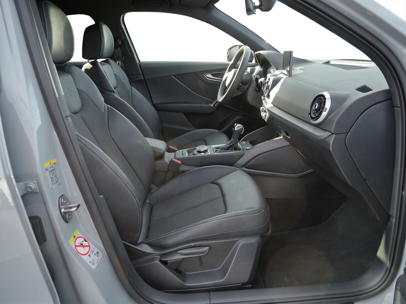 Audi Q2 2023 г. Серый, пробег 41625 км