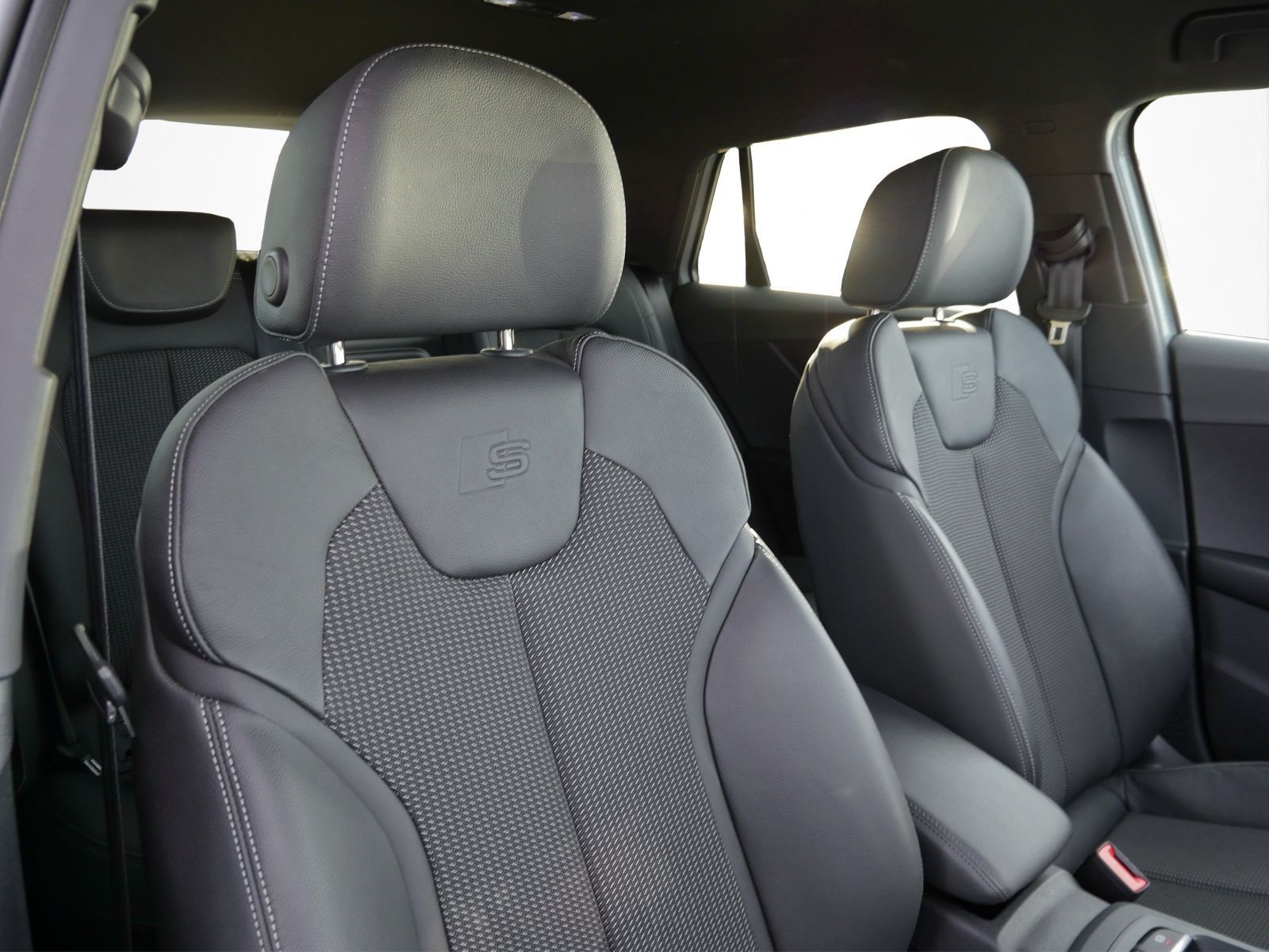 Audi Q2 2023 г. Серый, пробег 41625 км