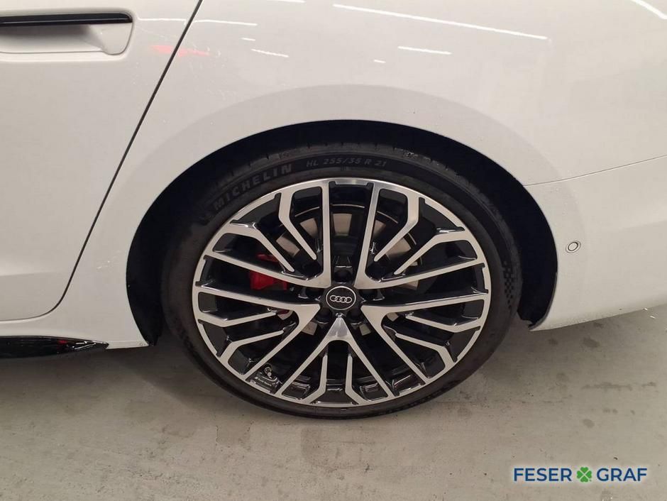 Audi A6 2026 г. Белый, пробег 9090 км