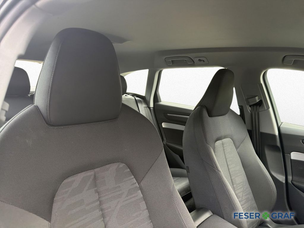 Audi A6 2025 г. Чёрный, пробег 28490 км