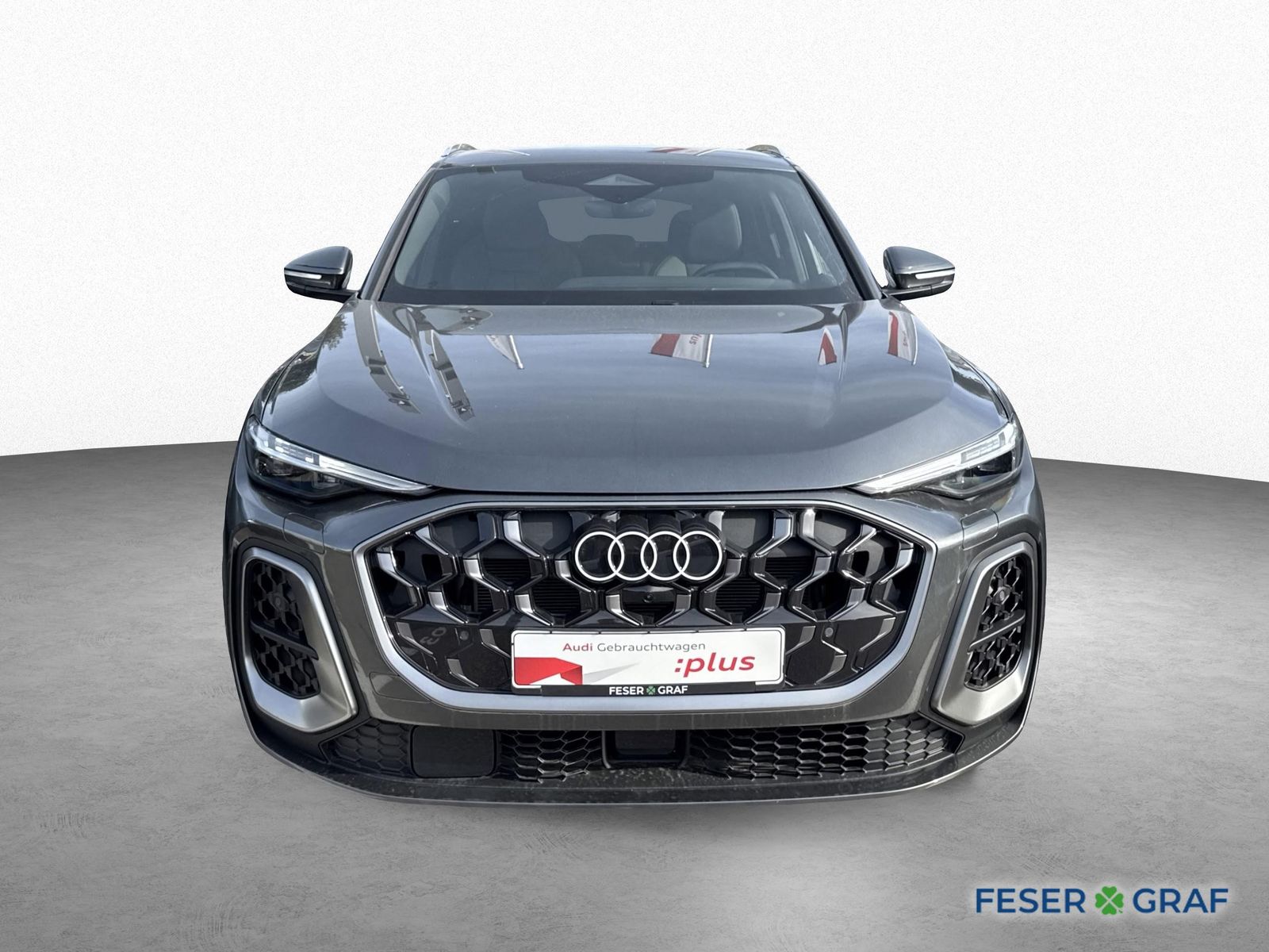 Audi Q5 2025 г. Серый, пробег 9580 км