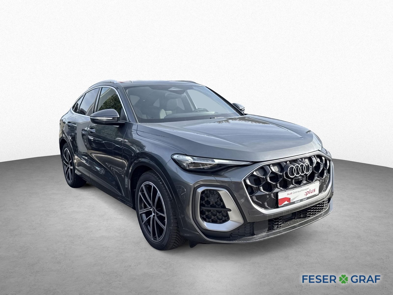 Audi Q5 2025 г. Серый, пробег 9580 км