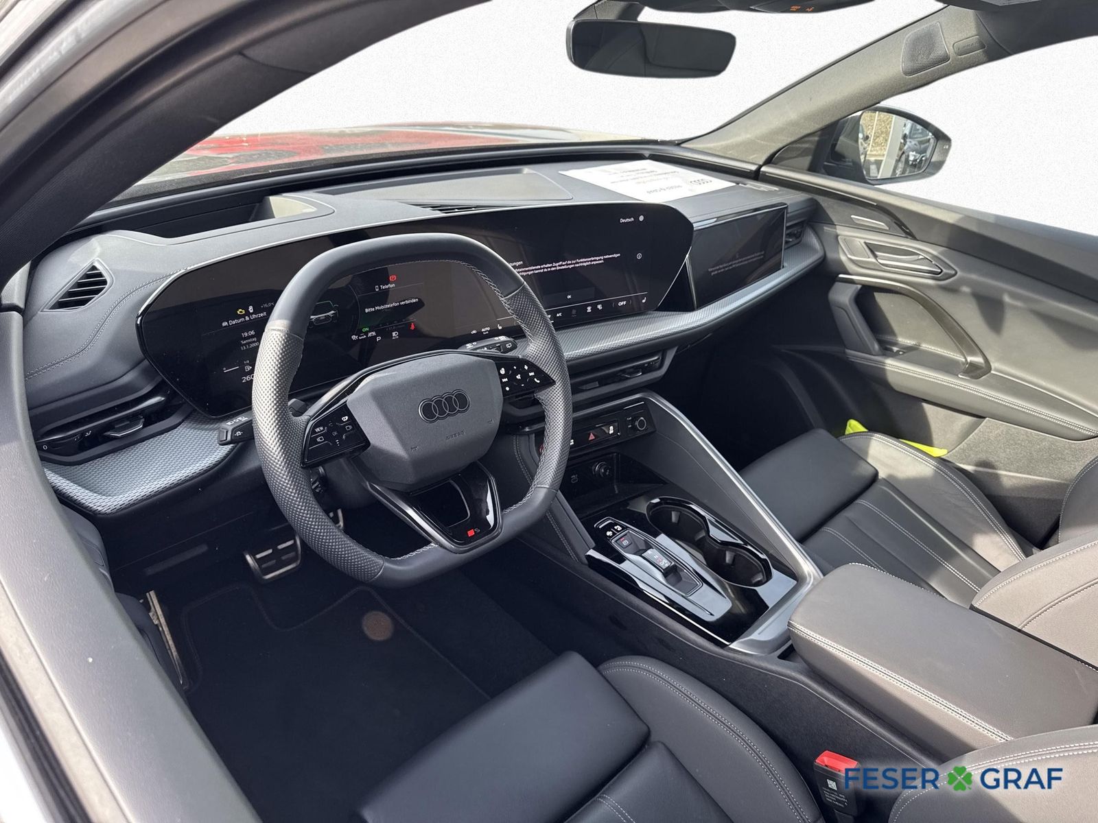 Audi Q5 2025 г. Серый, пробег 9580 км