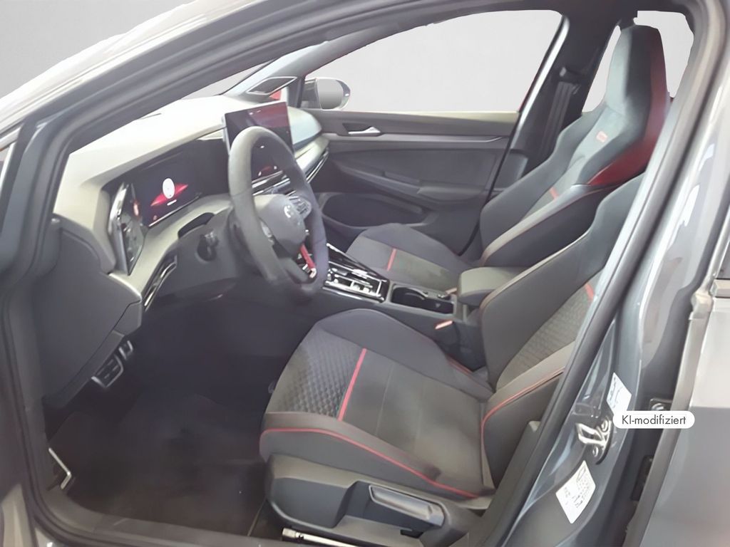 Volkswagen Golf 2026 г. Серый, пробег 12556 км