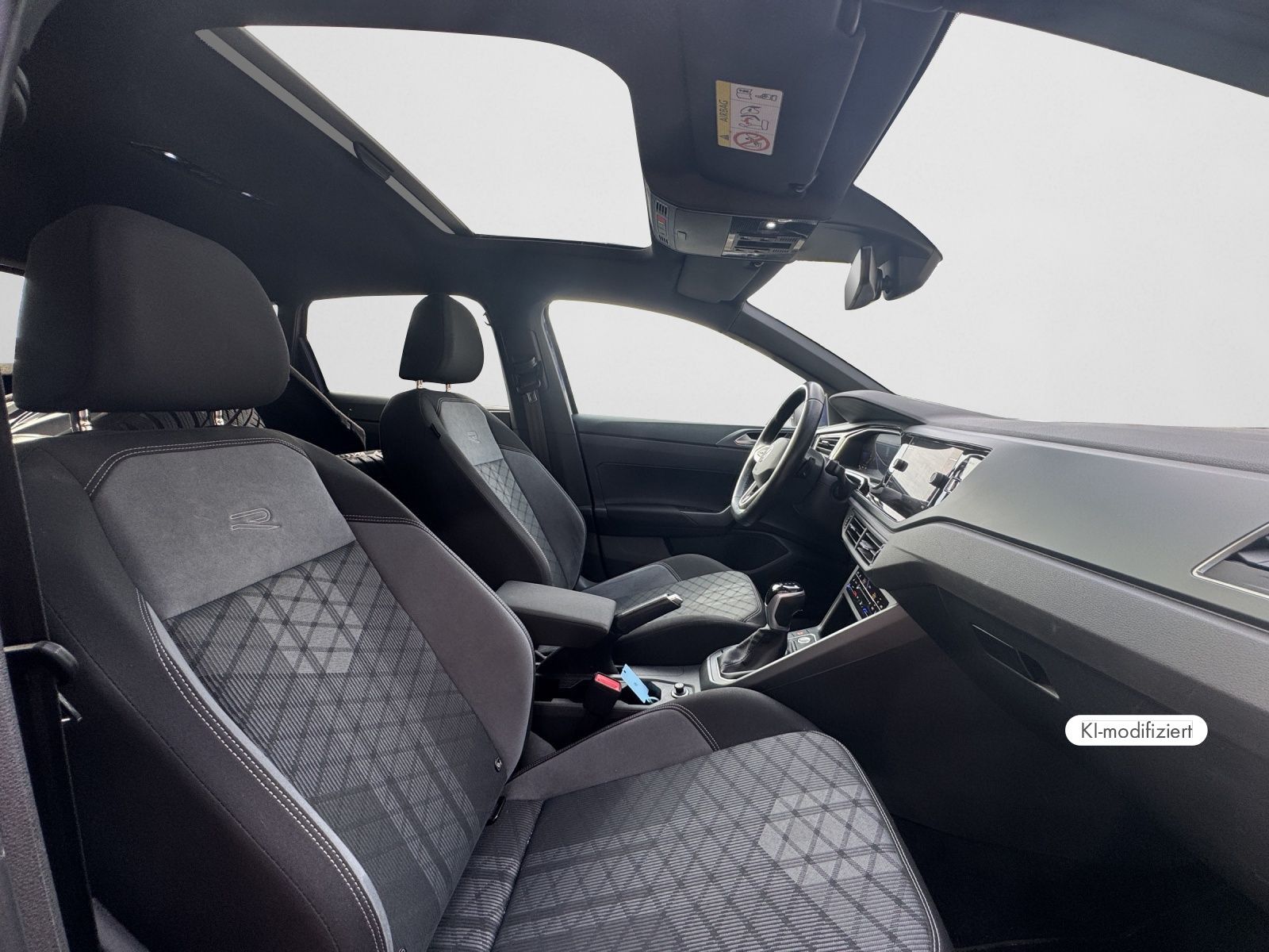 Volkswagen Polo 2023 г. Фиолетовый, пробег 51550 км