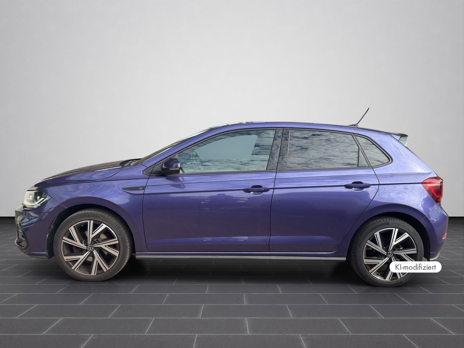 Volkswagen Polo 2023 г. Фиолетовый, пробег 51550 км