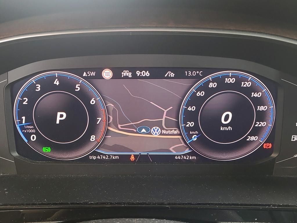Volkswagen Arteon 2023 г. Серый, пробег 44742 км