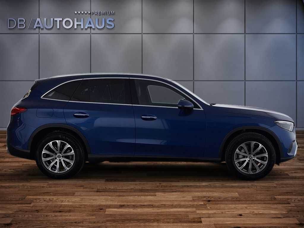 Mercedes-Benz GLC 300 2025 г. Синий, пробег 20448 км