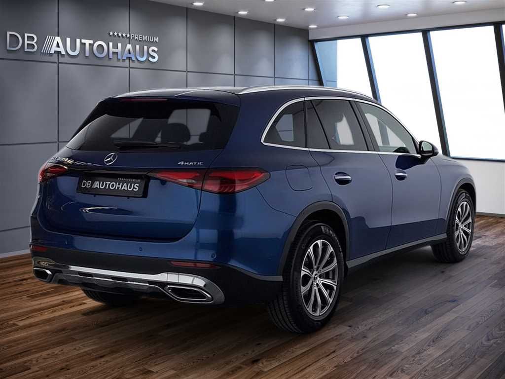 Mercedes-Benz GLC 300 2025 г. Синий, пробег 20448 км