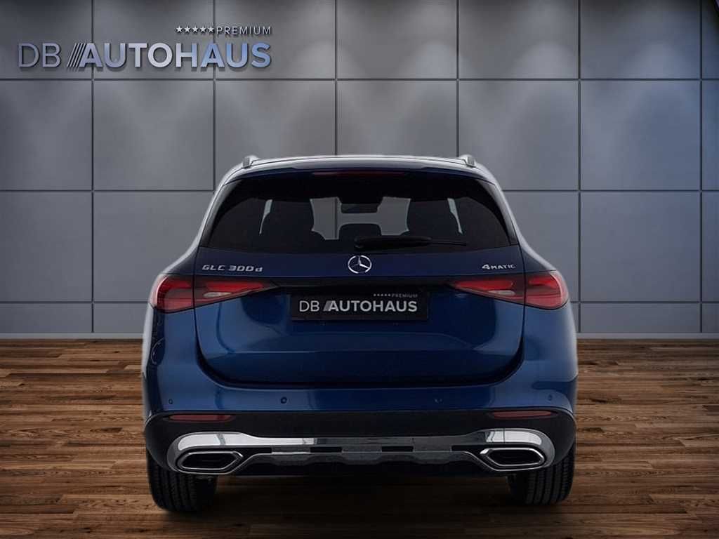 Mercedes-Benz GLC 300 2025 г. Синий, пробег 20448 км