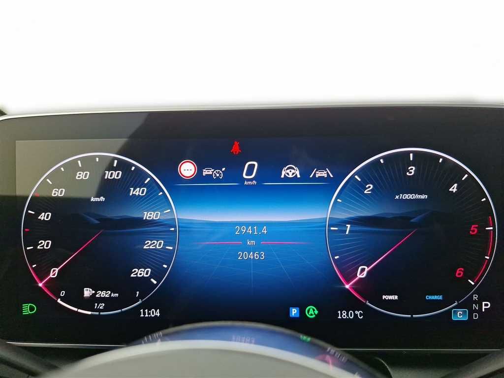 Mercedes-Benz GLC 300 2025 г. Синий, пробег 20448 км