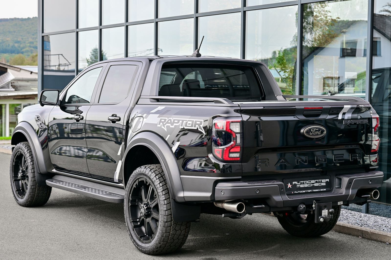 Ford RAPTOR 2023 г. Чёрный, пробег 11370 км