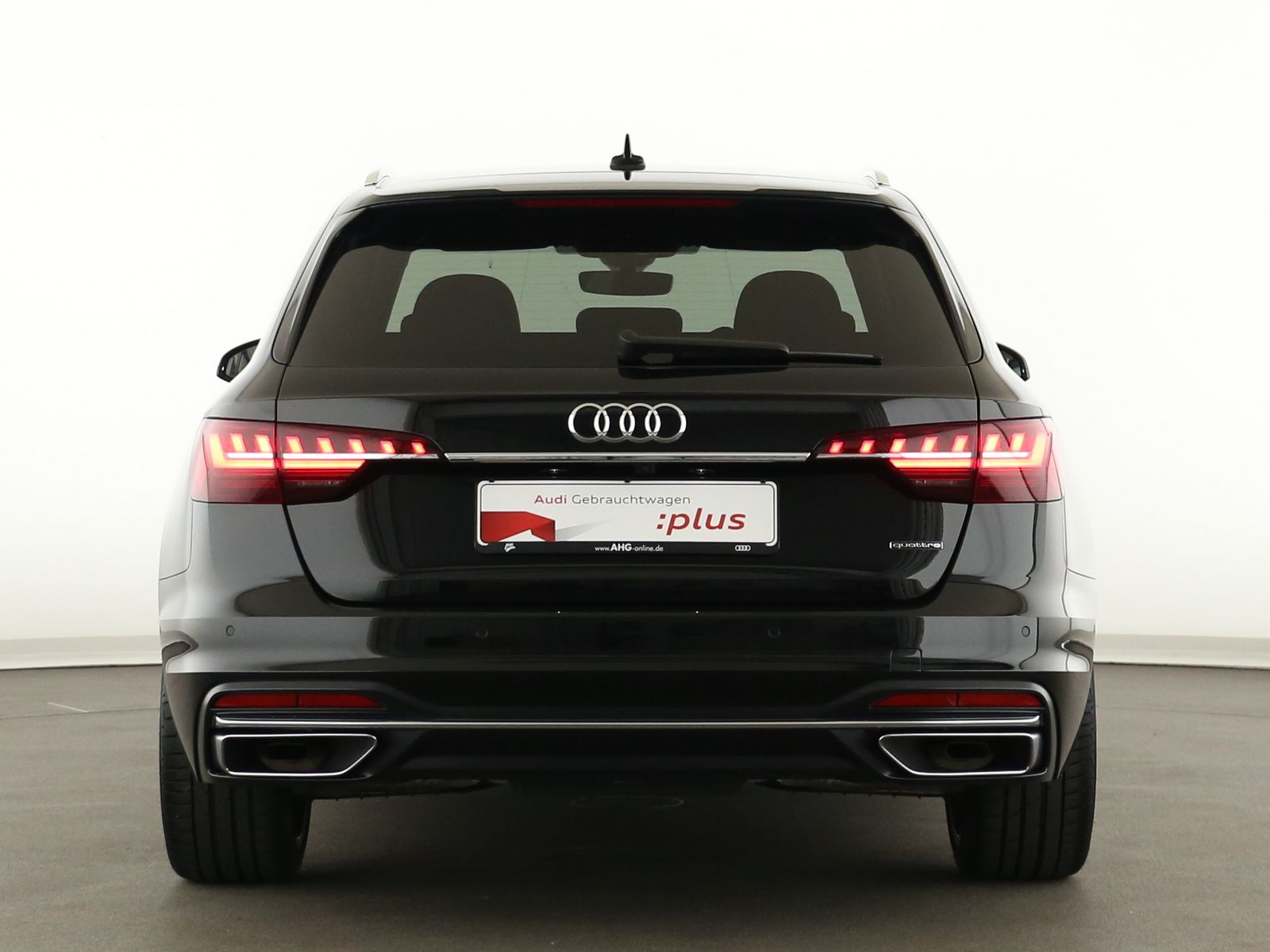 Audi A4 2023 г. Чёрный, пробег 32450 км