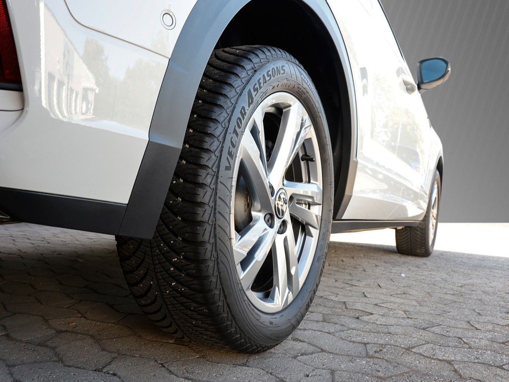 Volkswagen T-Roc 2024 г. Серый, пробег 32505 км