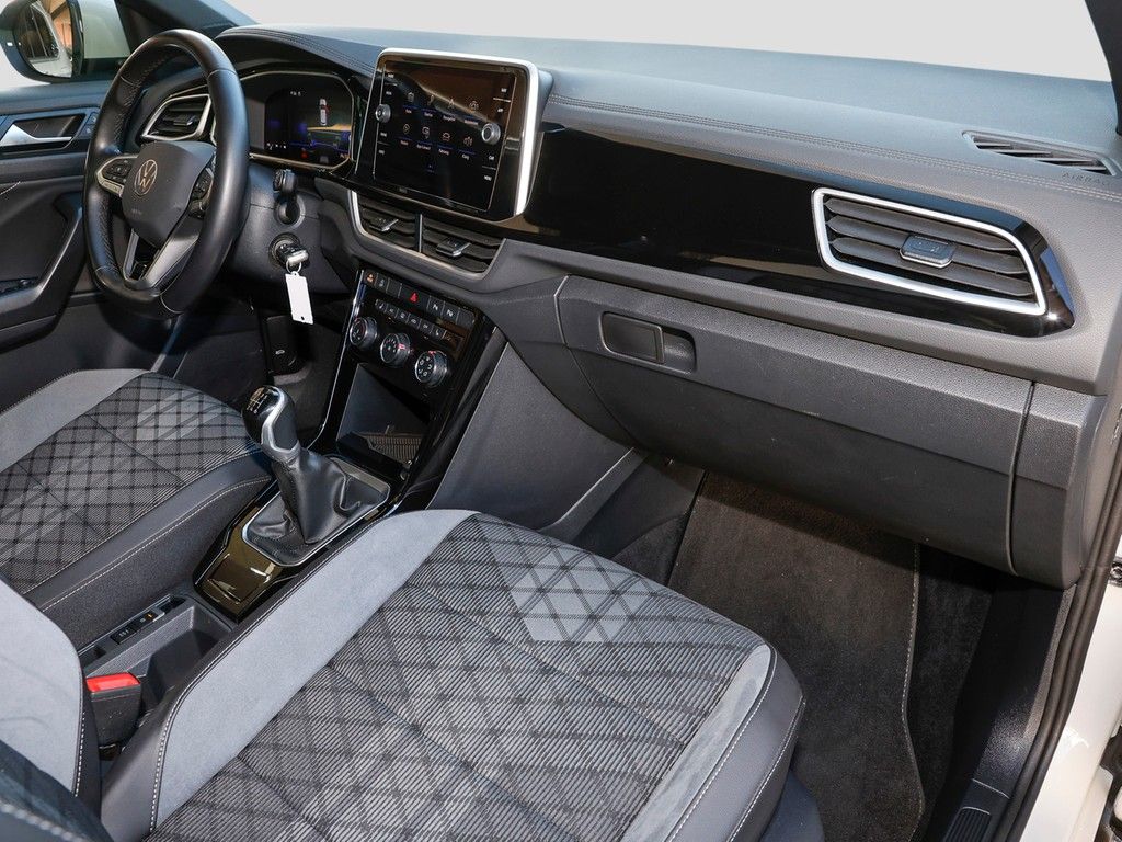 Volkswagen T-Roc 2024 г. Серый, пробег 32505 км