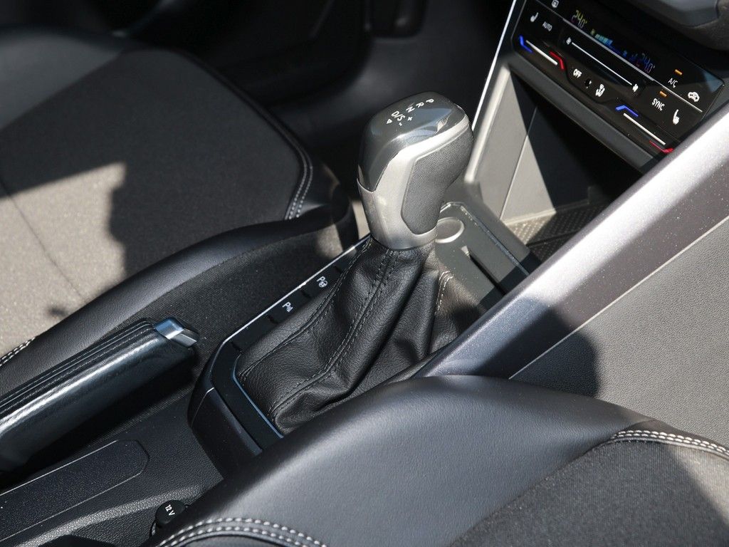 Volkswagen Taigo 2023 г. Зелёный, пробег 33407 км