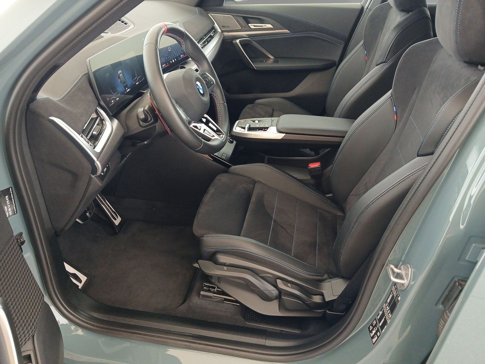 BMW X1 2025 г. Зелёный, пробег 7058 км