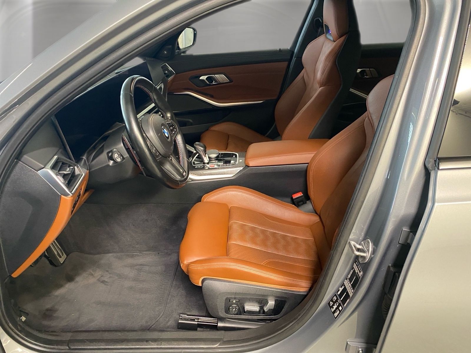 BMW M3 2022 г. Серый, пробег 46994 км