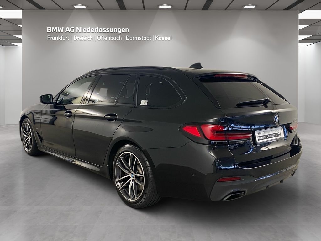 BMW 530 2023 г. Чёрный, пробег 47348 км