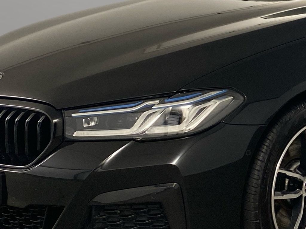 BMW 530 2023 г. Чёрный, пробег 47348 км