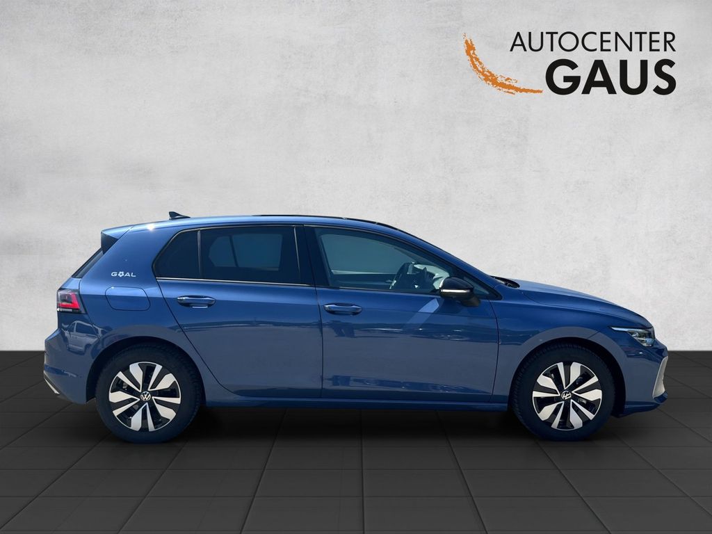 Volkswagen Golf 2025 г. Синий, пробег 9089 км