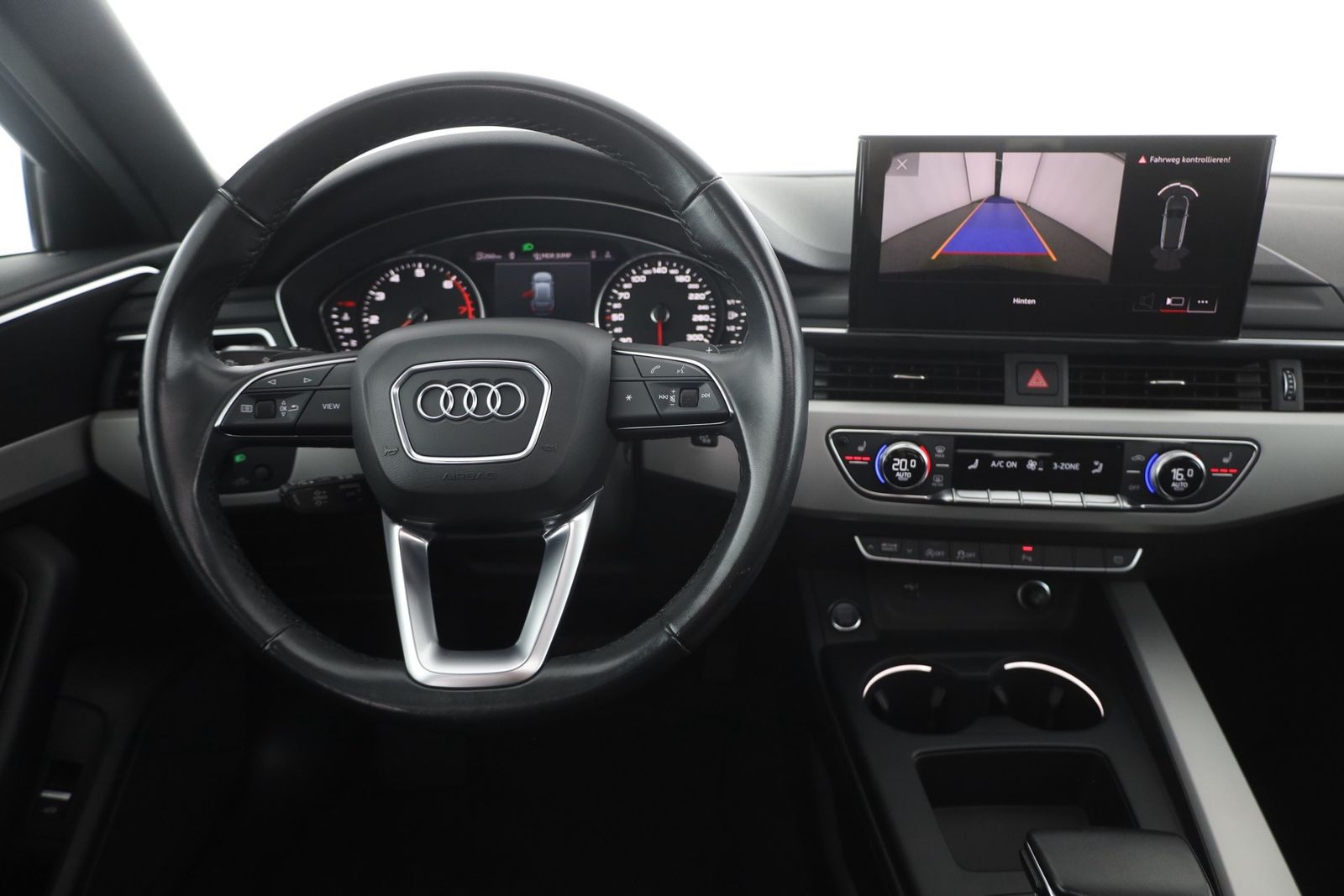 Audi A4 2022 г. Чёрный, пробег 56363 км
