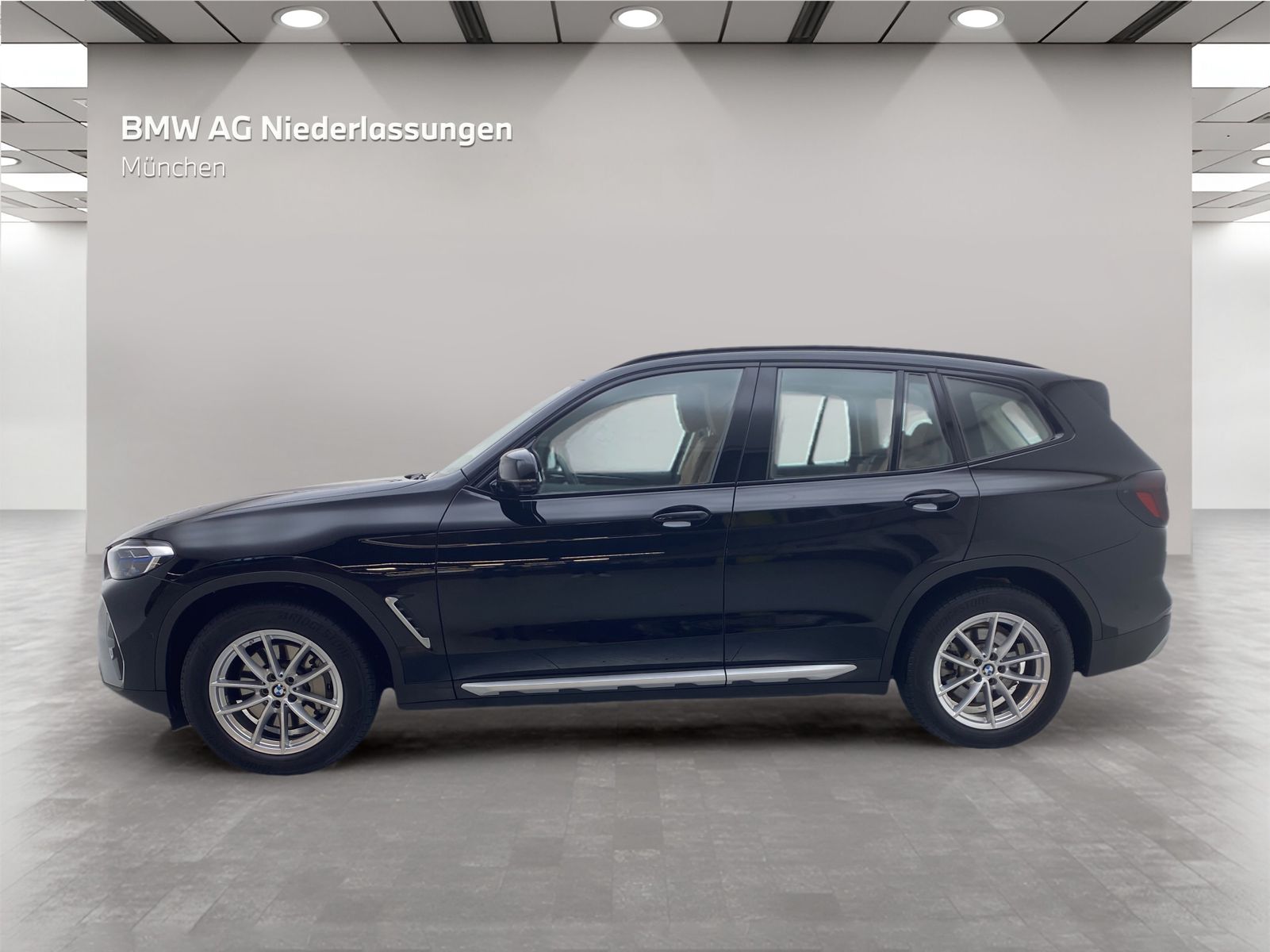 BMW X3 2023 г. Чёрный, пробег 49970 км