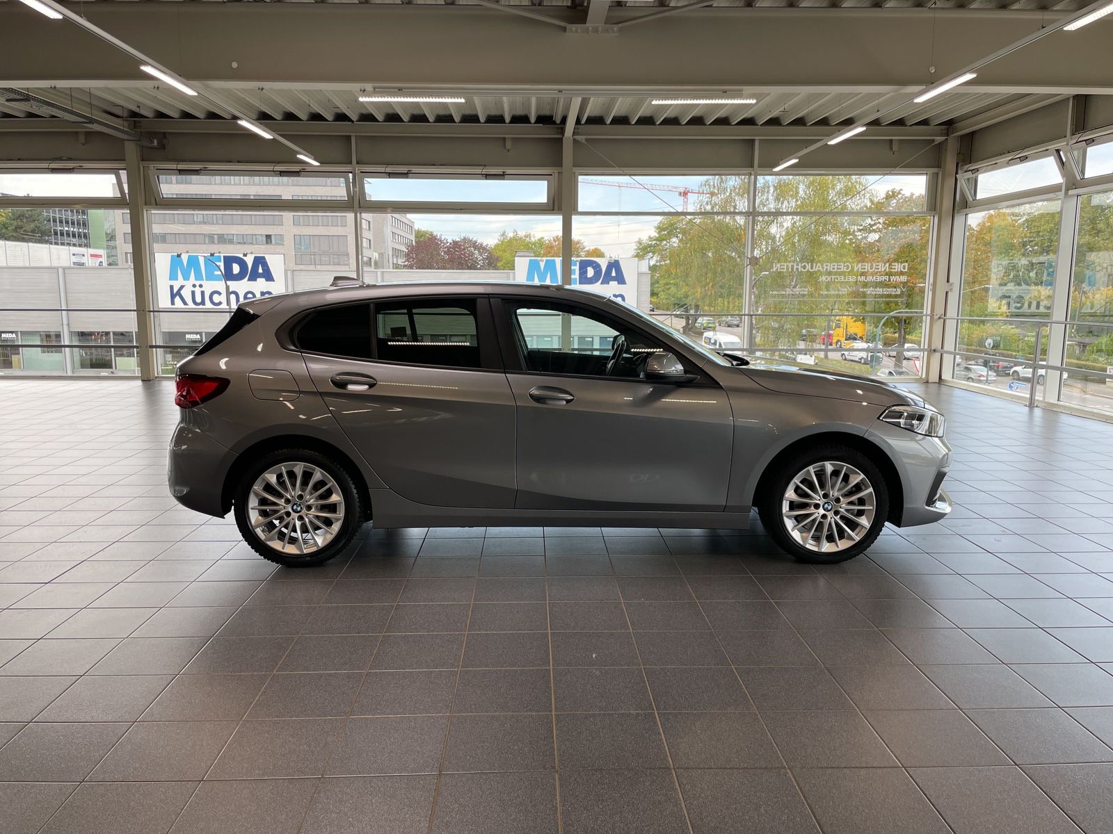 BMW 116 2022 г. Серый, пробег 17513 км