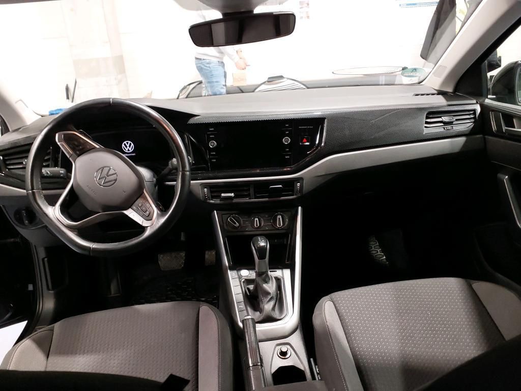 Volkswagen Polo 2023 г. Чёрный, пробег 43822 км