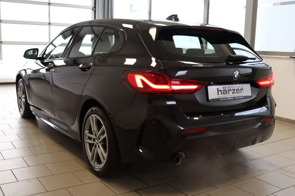 BMW 118 2023 г. Чёрный, пробег 58270 км