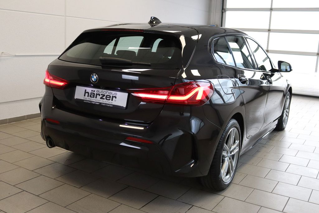 BMW 118 2023 г. Чёрный, пробег 58270 км