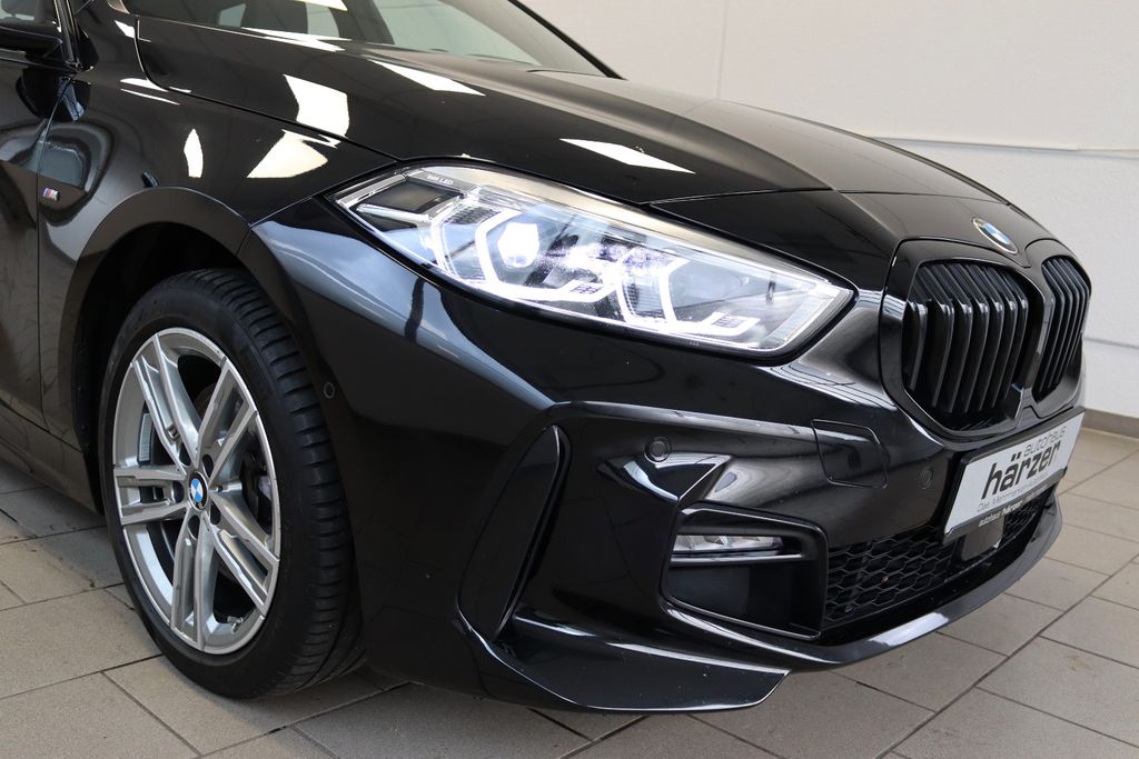 BMW 118 2023 г. Чёрный, пробег 58270 км